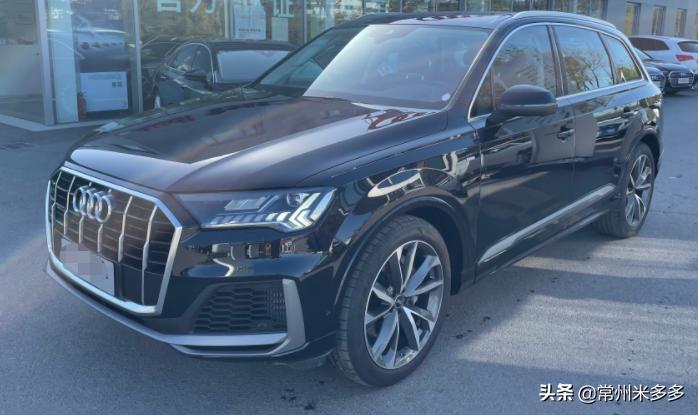 全新奥迪q7七座3.0t详细解说,奥迪q73.0t和奔驰v260l2.0t怎么选