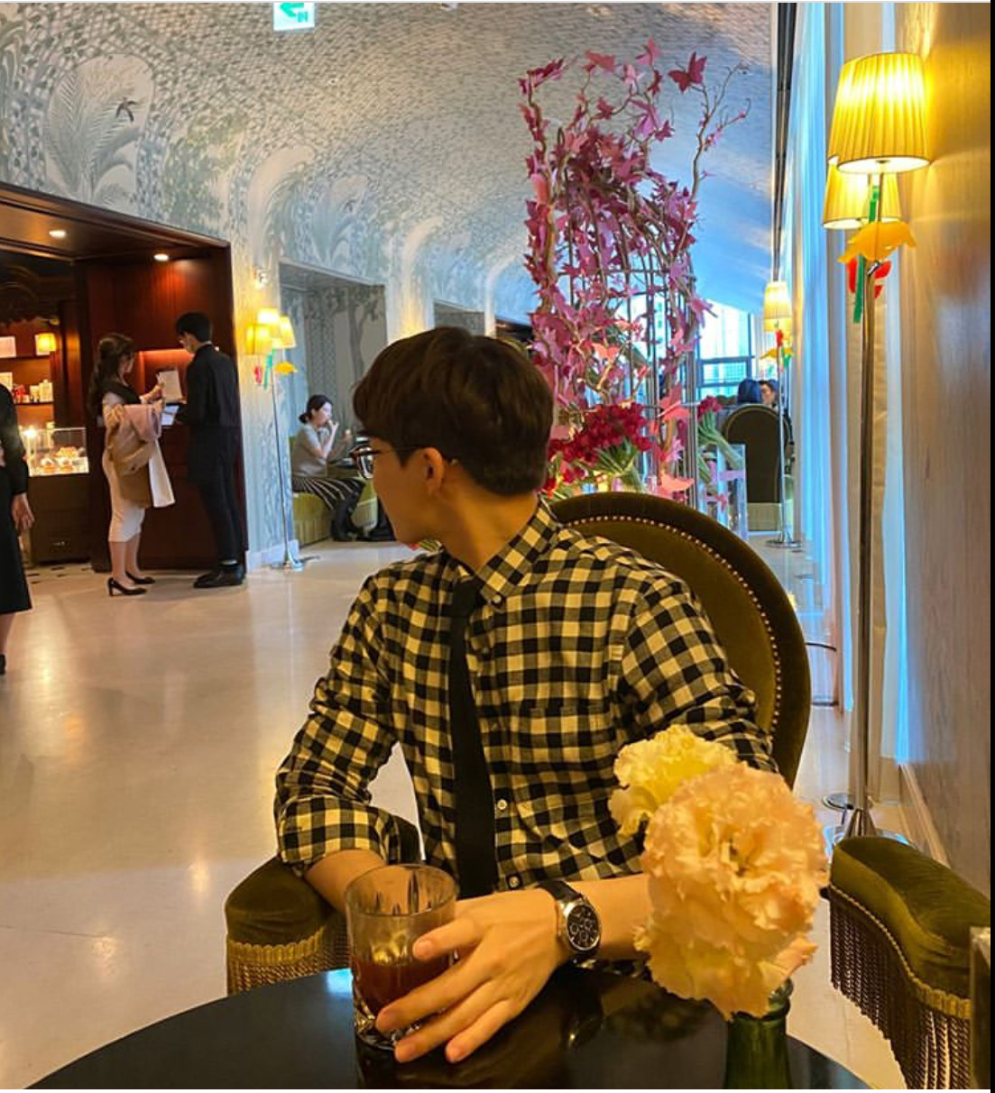 韩国小哥哥风衣穿搭,风衣穿法韩国