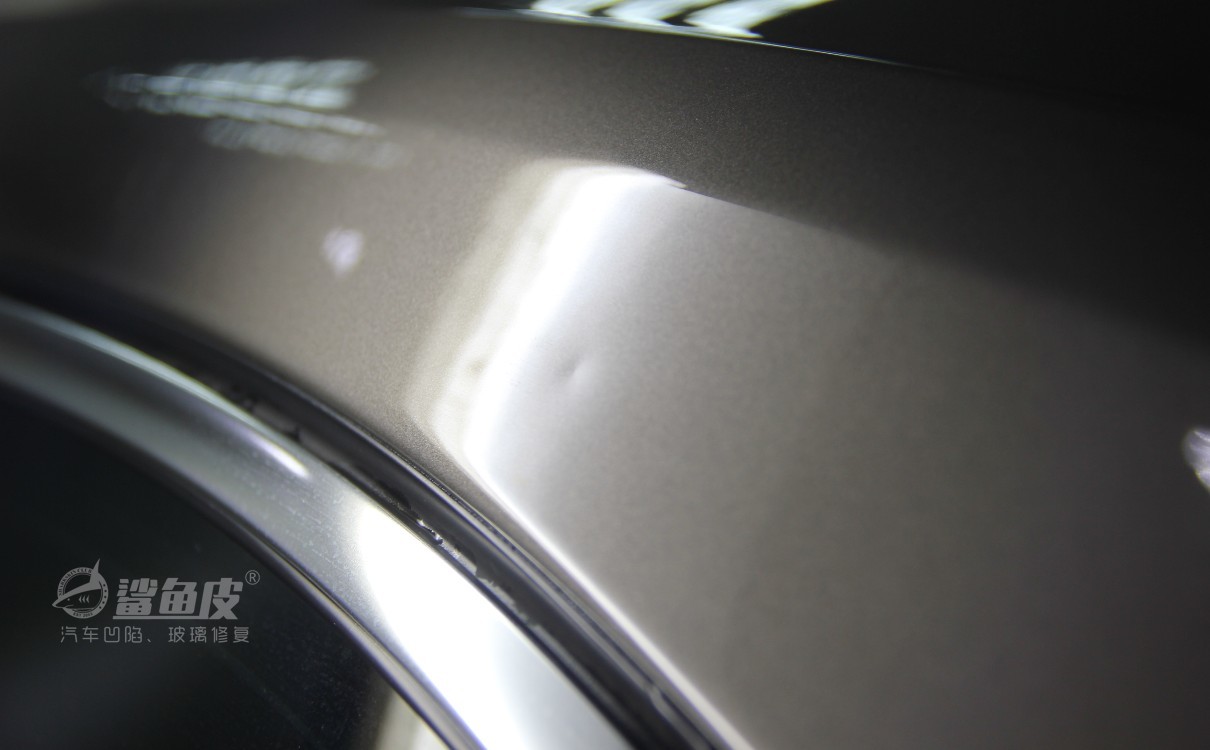 汽车钣金修复与无痕修复价格区别,车身无痕凹坑修复多少钱