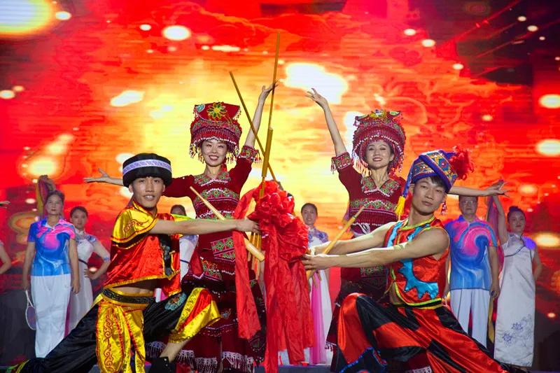 板辽金沙滩潮玩一夏,板辽湖金沙滩嗨翻夏夜