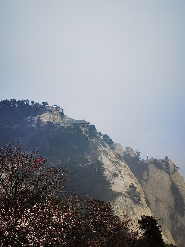 华山的五座峰分别可以干什么,华山一日游登山攻略图片简单