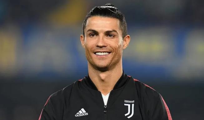 世界前十足球运动员,足球运动员职业生涯进球排名