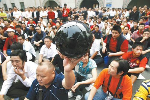 足球退赛事件最新消息,武汉公开赛哪些球员退赛