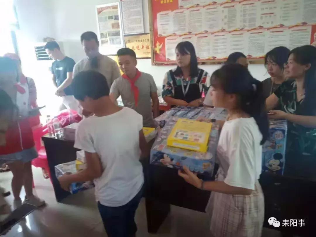 暖心！耒阳东湖圩镇来了一群人，他们很高兴