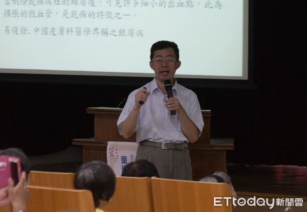 手癣和灰指甲去什么科看,灰指甲足癣看什么科