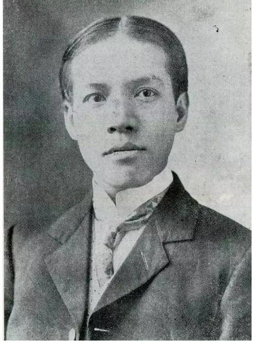 做一个完整的人梁启超,梁启超不惑不忧不惧的演讲