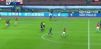 真-日本梅西！18岁久保健英穿裆+强突2人，比达尔被晃倒