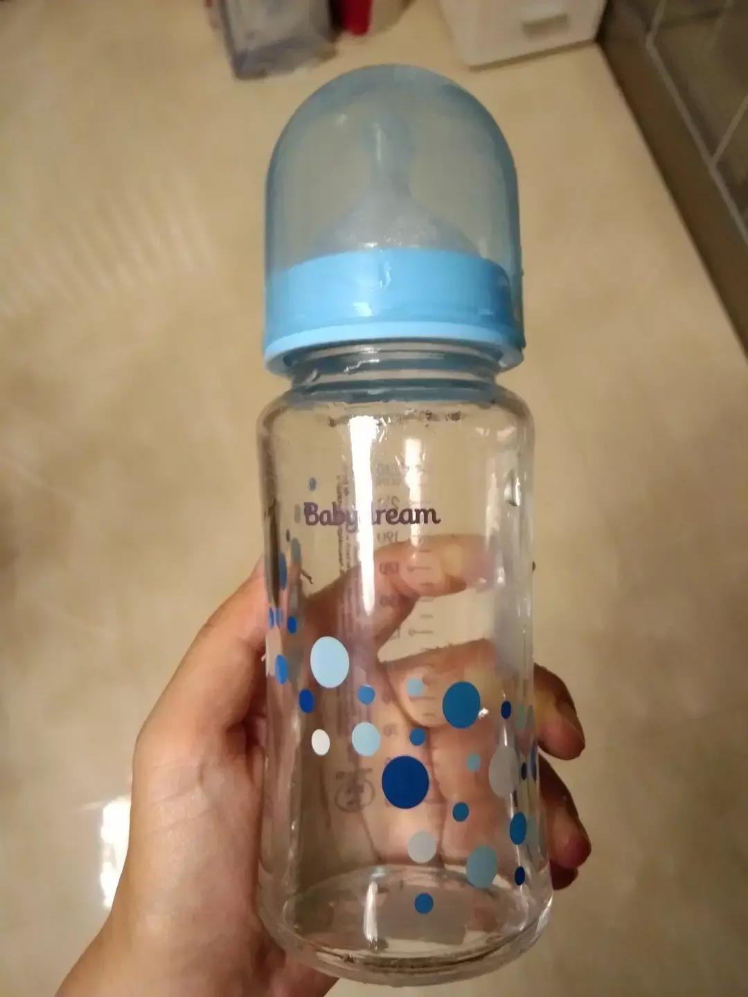 待产包准备好等待迎接宝贝,冬天的宝宝出生待产包怎么准备