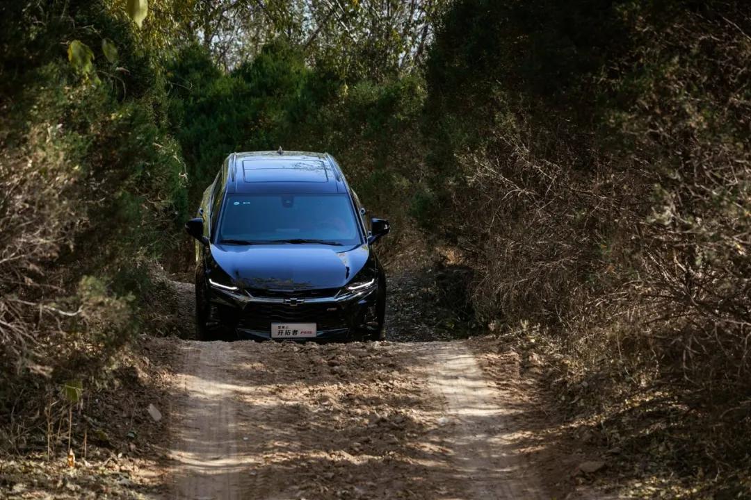 雪佛兰开拓者是中型还是中大型,7座雪佛兰开拓者rs多少钱