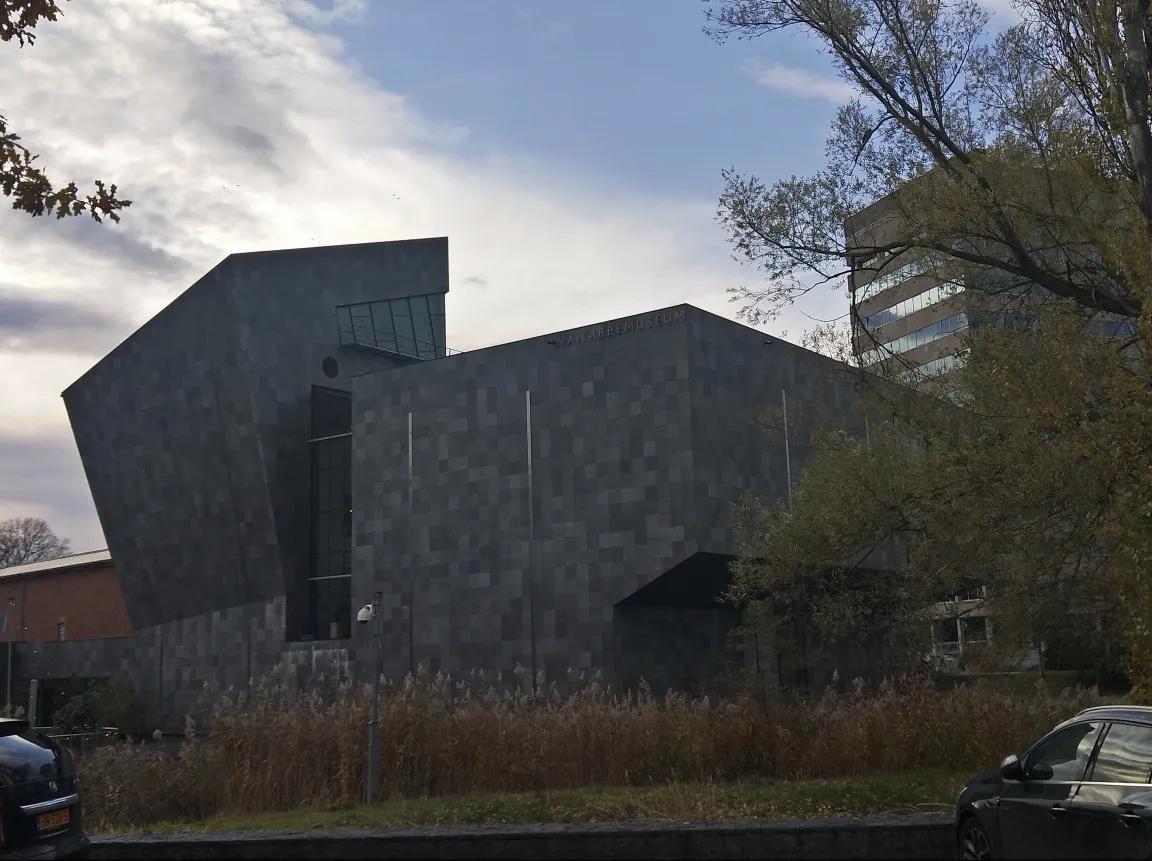 第一天去荷兰旅行,到荷兰的第一天