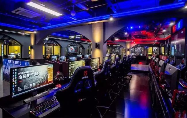 摩都推荐队友们，再给我2分钟，我先去分个手