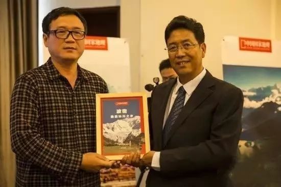 有一种风情叫江南烟雨,波密塞外江南