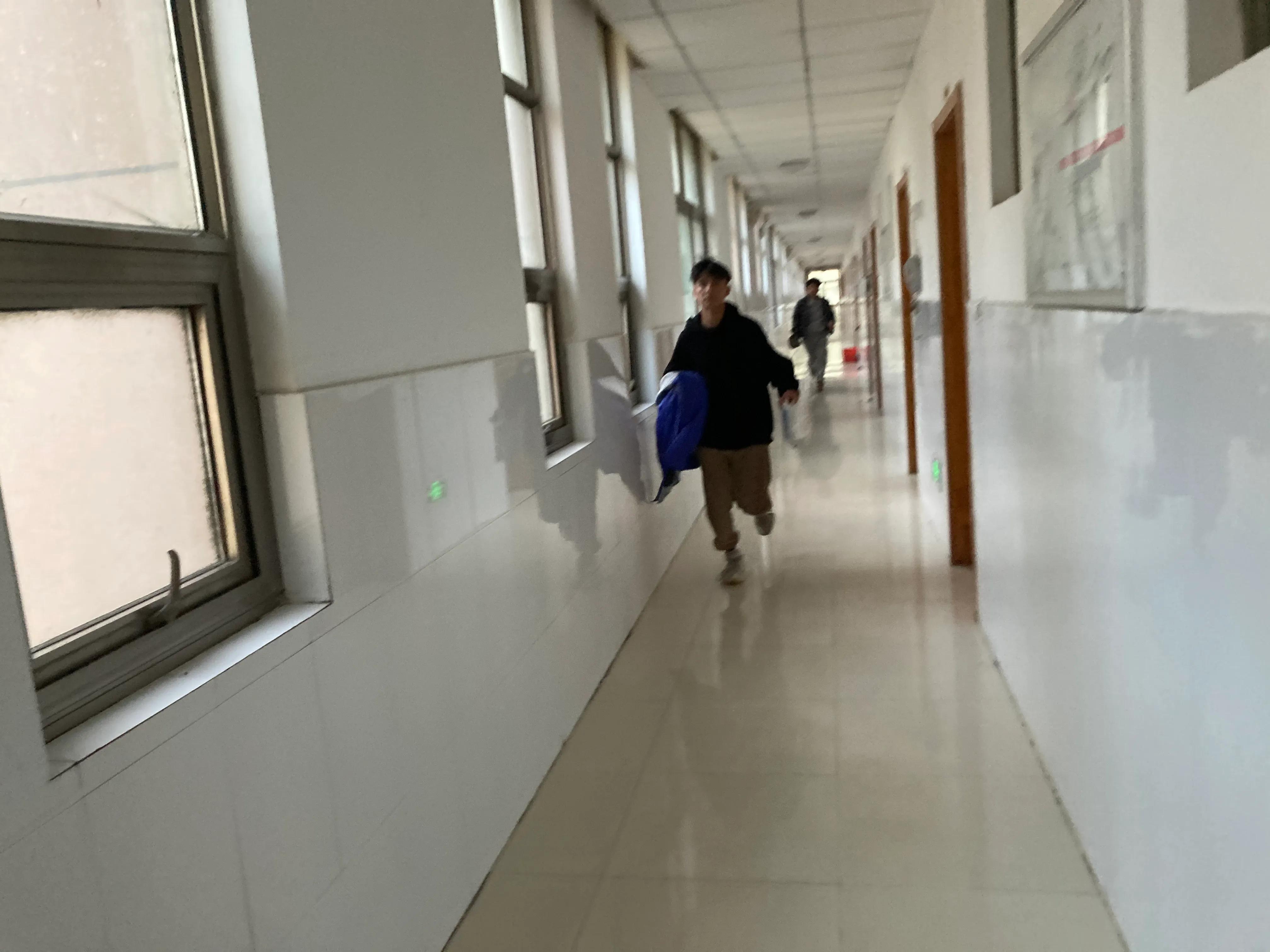 No.240（2021-04-15）听课学习取长补短学生就医牙龈发炎