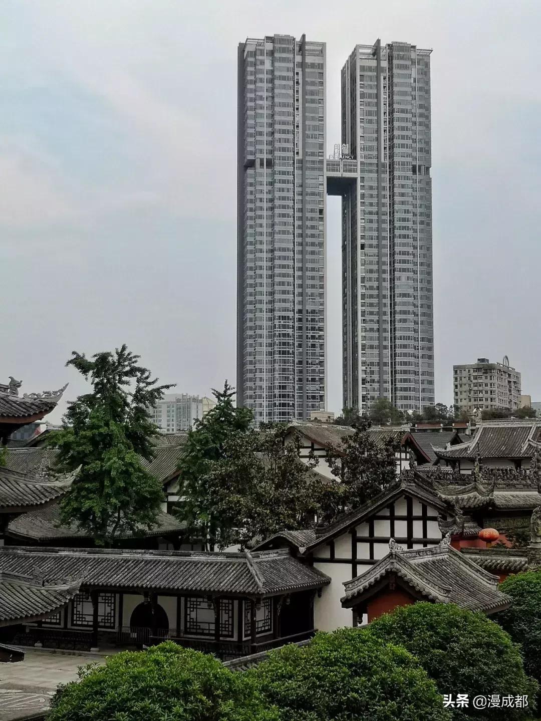 我曾跟无数人一样，以为浩如星海的私房菜是朗御全部，才知道错了