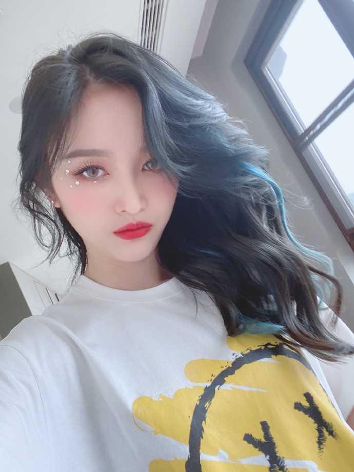 吴宣仪出道回顾,吴宣仪与杨超越哪个资源好