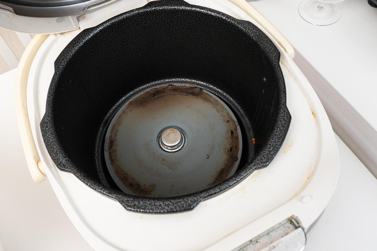 电压力锅和饭煲有什么区别,电压力锅与电饭煲测评