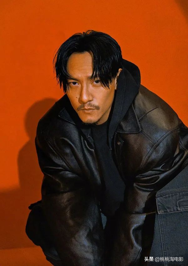 张震新片沙丘,张震图片写真