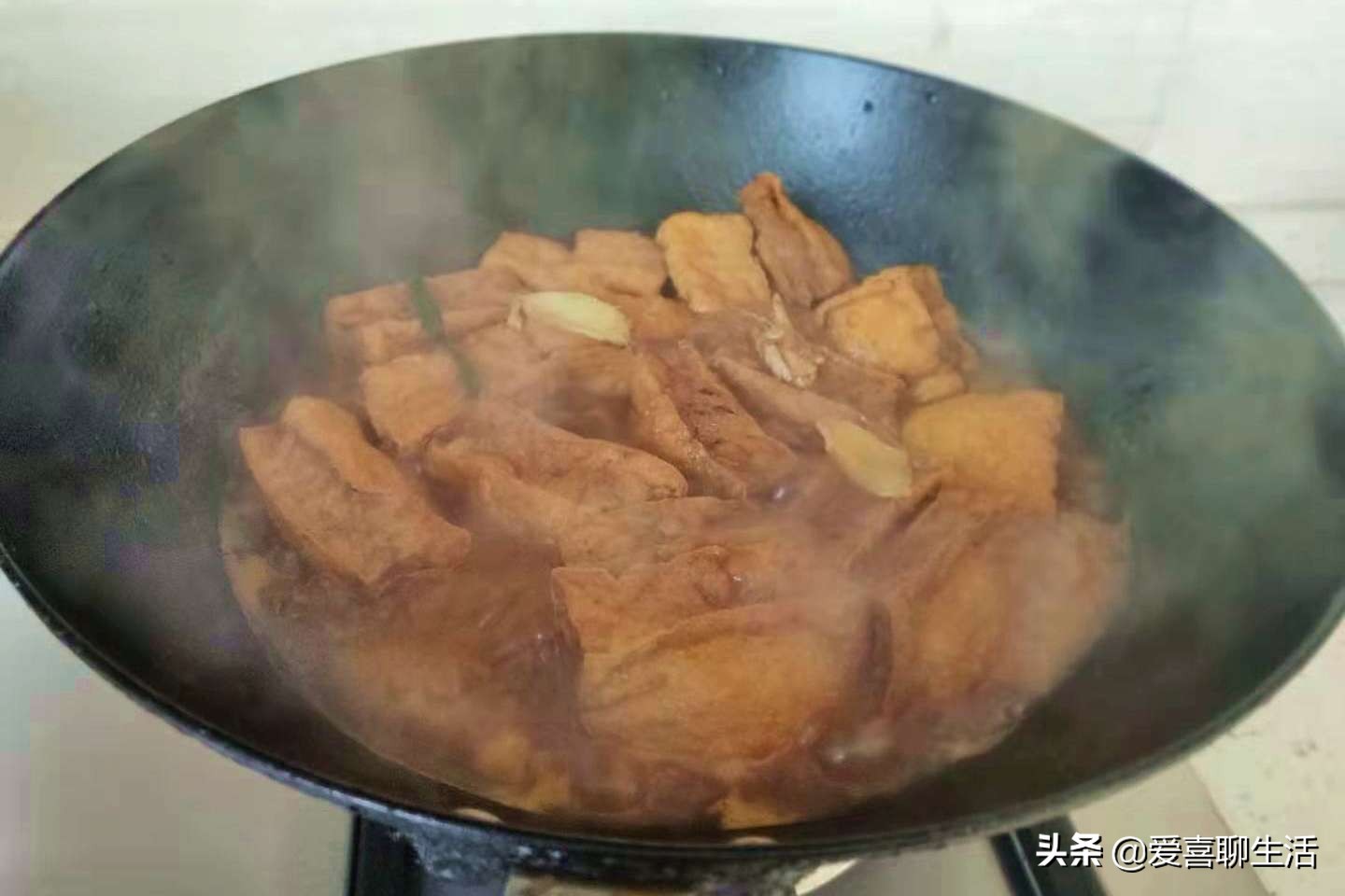 新年，吃鸡蛋不如吃它，蛋白质比鸡蛋高，做成福袋入味好吃寓意好