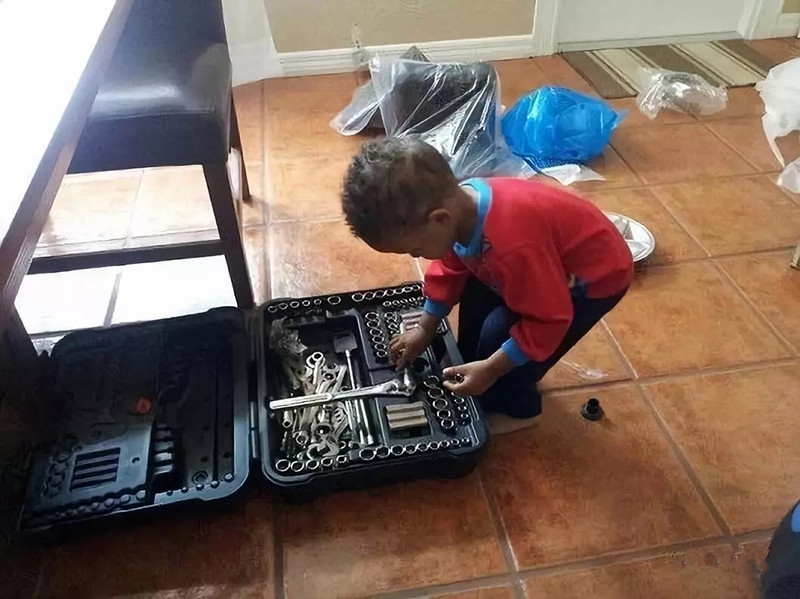 广州高校突现众多改装车,中国改装文化跨出了重要一步!