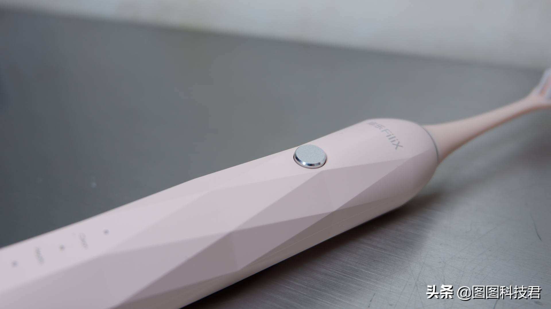 扉乐电动牙刷哪个刷头好用,扉乐和usmile电动牙刷哪个好用