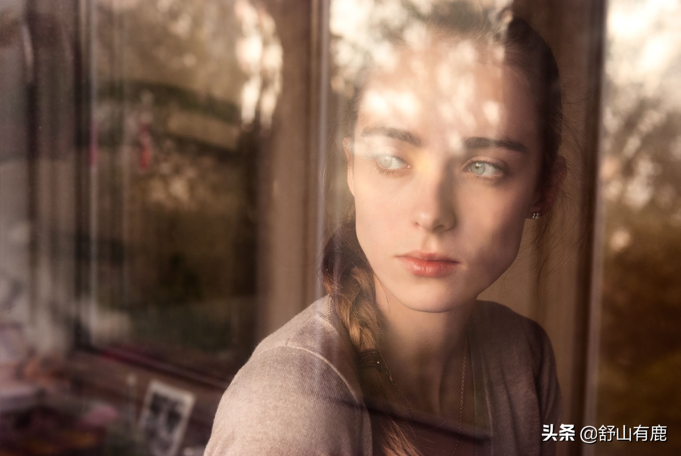 人在职场被同事孤立了怎么办,在单位被人排挤的表现