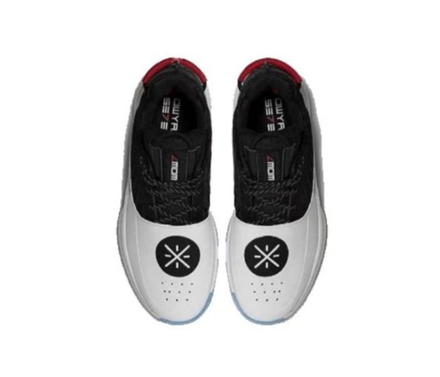 韦德新战靴竟致敬科比,韦德最后一个赛季上脚球鞋