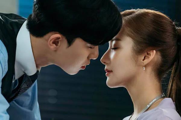 韩国插画师爱情故事,韩国插画大师情侣