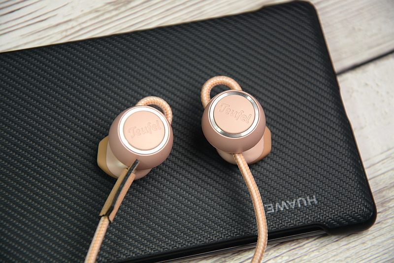 头戴式hifi音乐蓝牙耳机,动力澎湃的hifi耳机