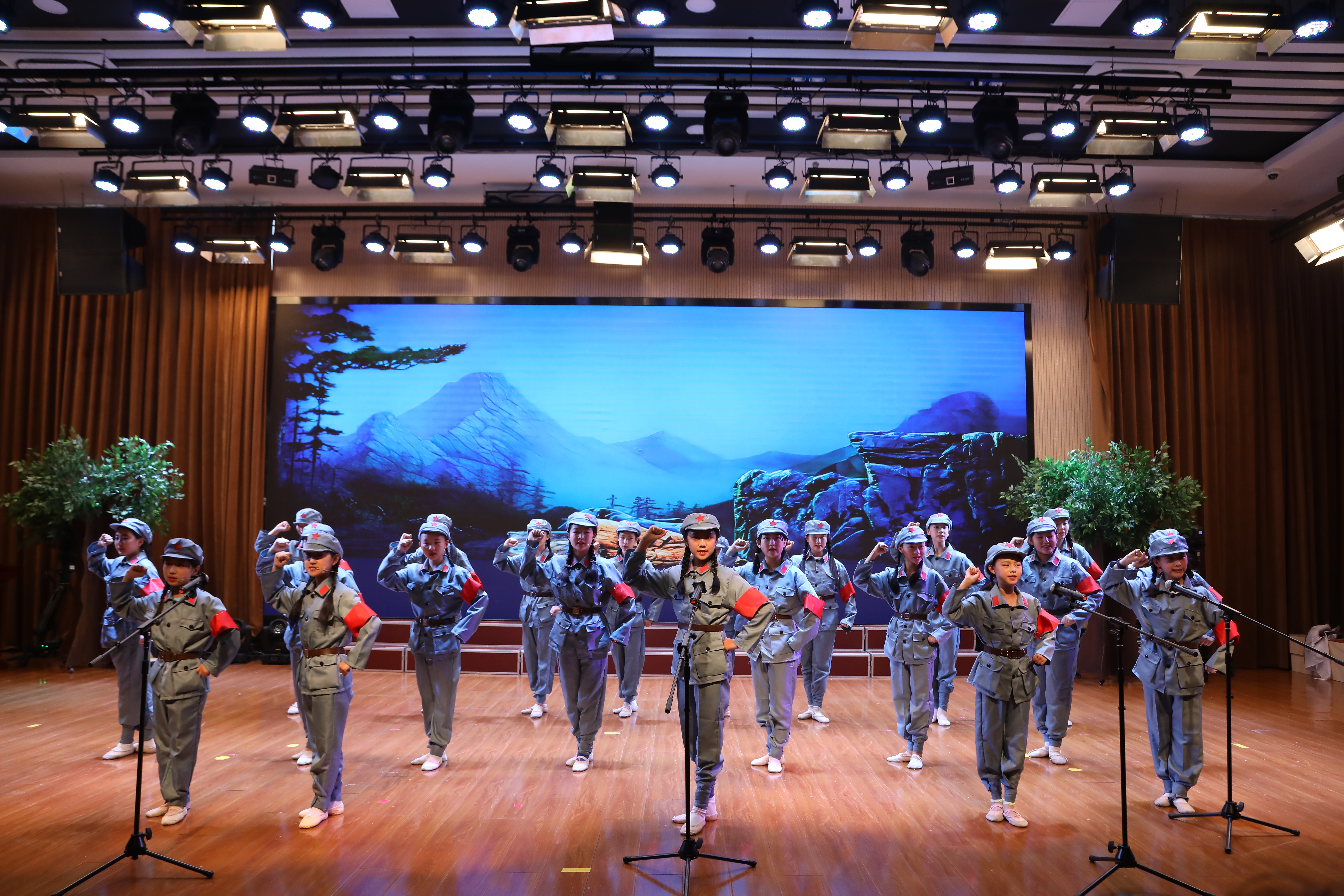 “崇德尚典修己安人”——北京邮电大学附属小学特色办学纪实