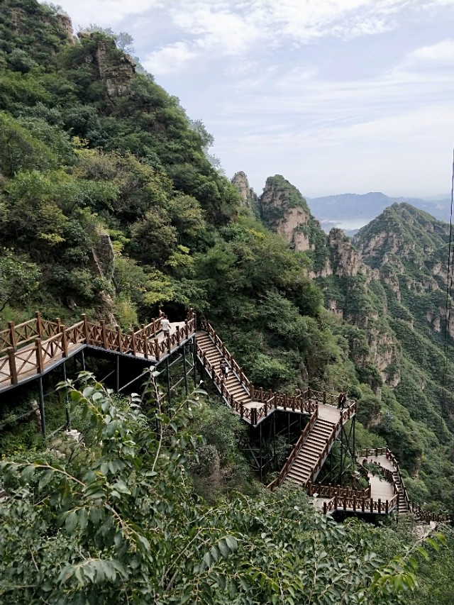 河北易县狼牙山万亩田园花海,河北易县狼牙山天气