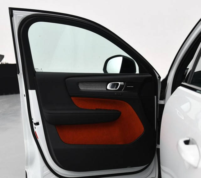 沃尔沃xc40开起来如何,沃尔沃xc40开车