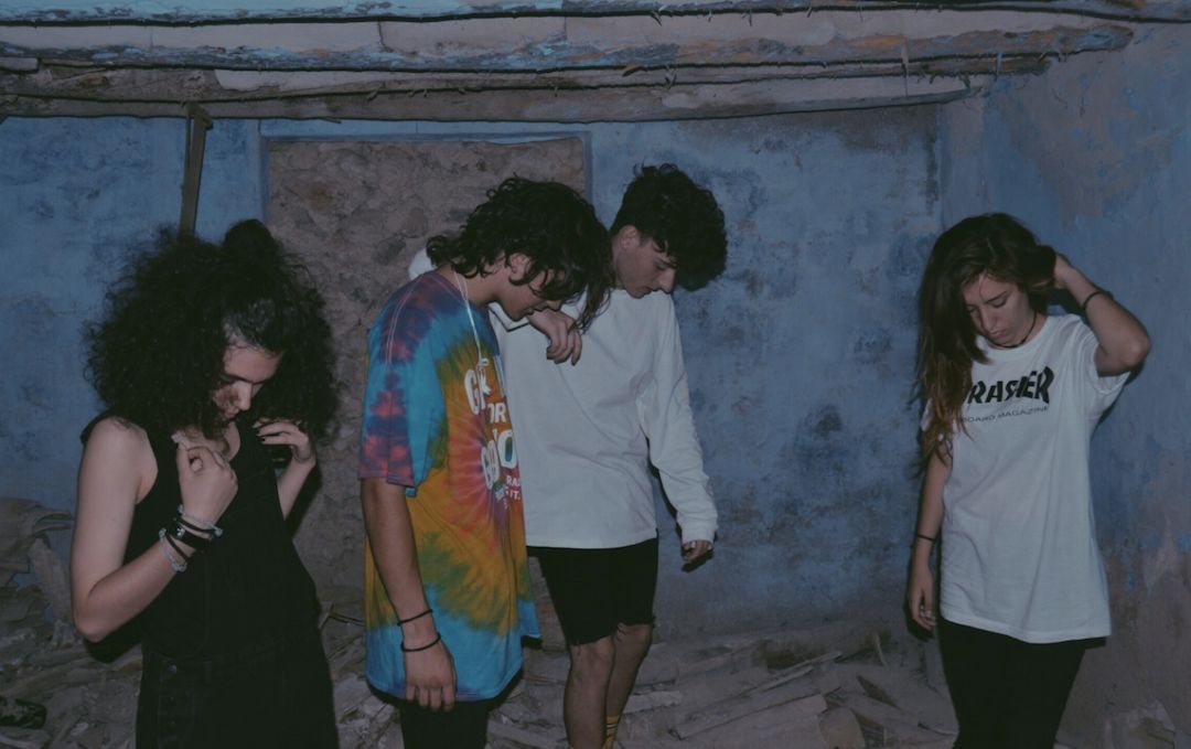 穿正品被同学说穿假鞋,学生穿假鞋被嘲讽