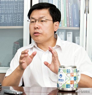 华晨试剑、骏捷扬名，李书福邀请他11次，终成吉利的“领军人物”