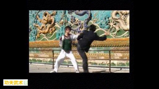 李小龙精武门连环八腿双截棍,李小龙短棍格斗术教学视频