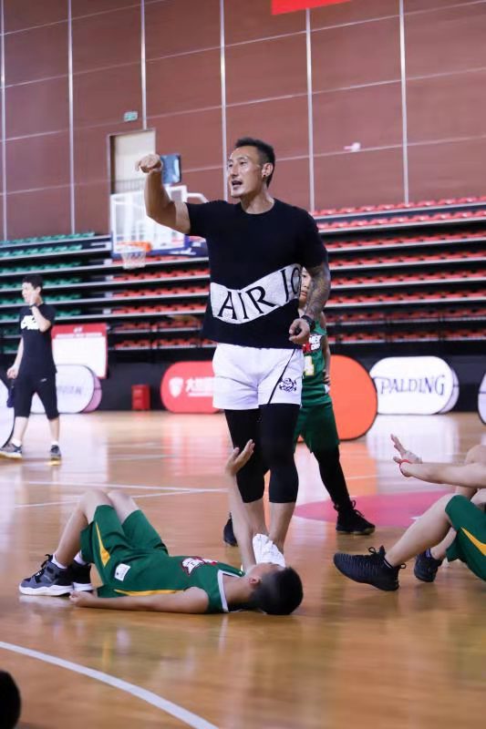 深圳领航者篮球训练营,深圳领航人员训练营