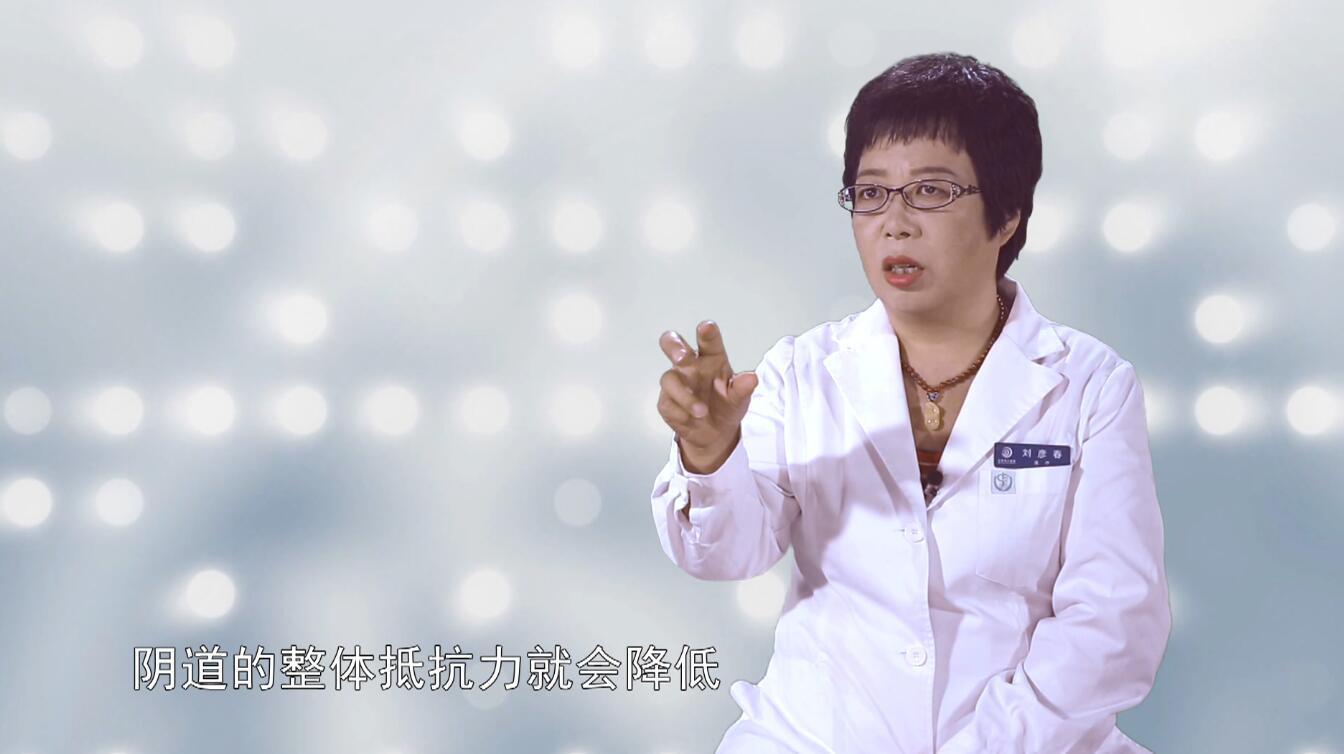 妇科冲洗能洗出虫子吗,女性尿道感染可以洗黄柏液吗