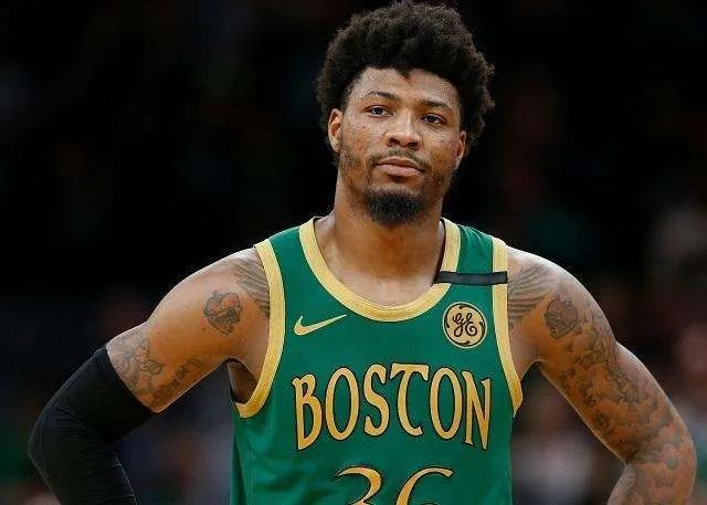 围绕球星建队教程,围绕巨星们建队阵容搭配