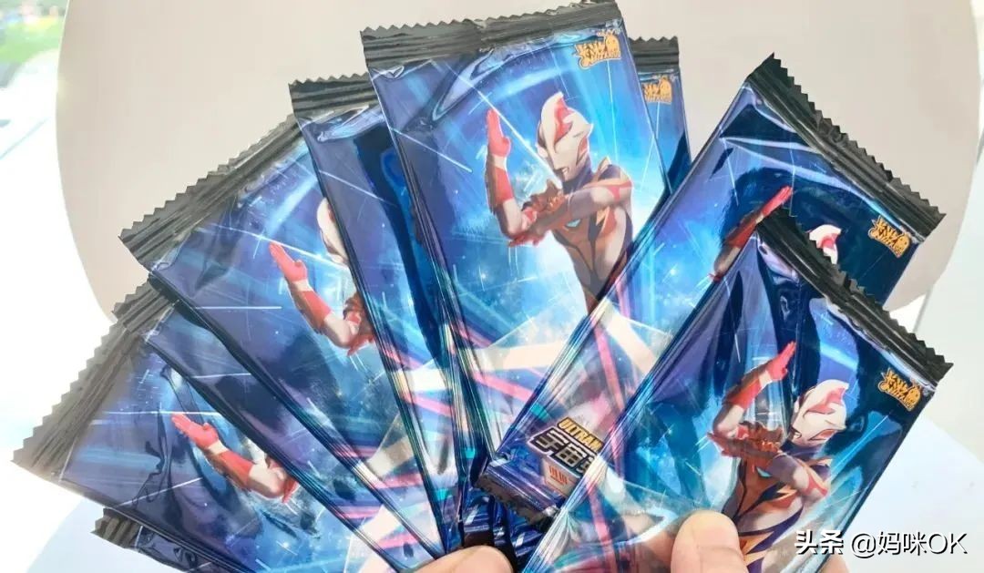 老母亲吐槽奥特曼,奥特曼卡现在还火吗