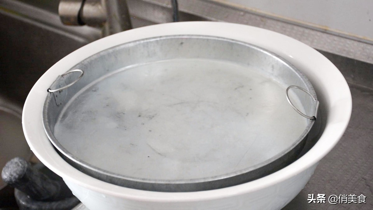 凉皮的浆要调到多少才柔软劲道,正宗凉皮制作全过程及配方