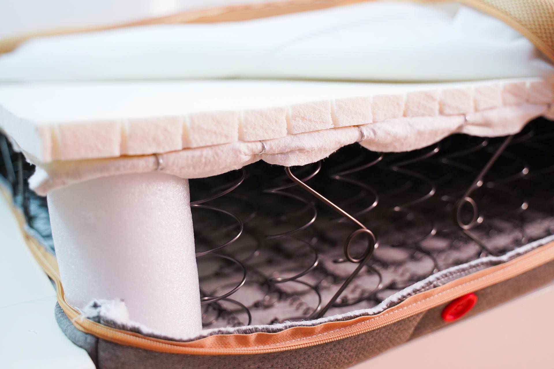 8h小金床垫有多重,8h8cm床垫评测