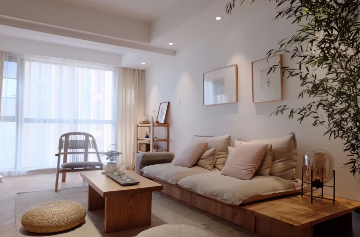 无阳台客厅装修88平米,无阳台轻奢风装修三室两厅实景