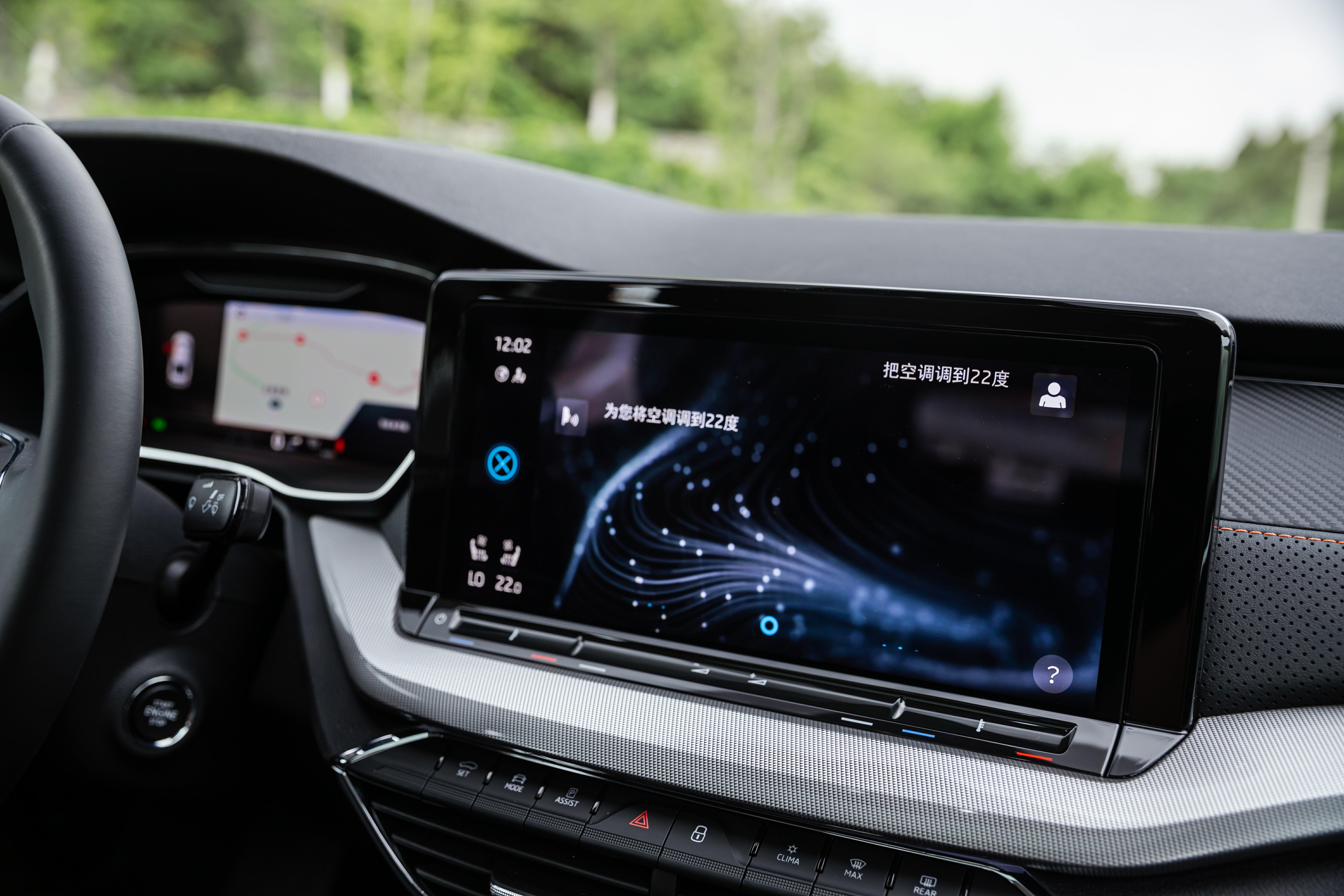 斯柯达明锐1.6和速腾发动机一样吗,斯柯达新明锐和速腾对比