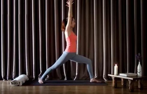 最值得做的几个瑜伽体式,脊柱疗愈瑜伽体式