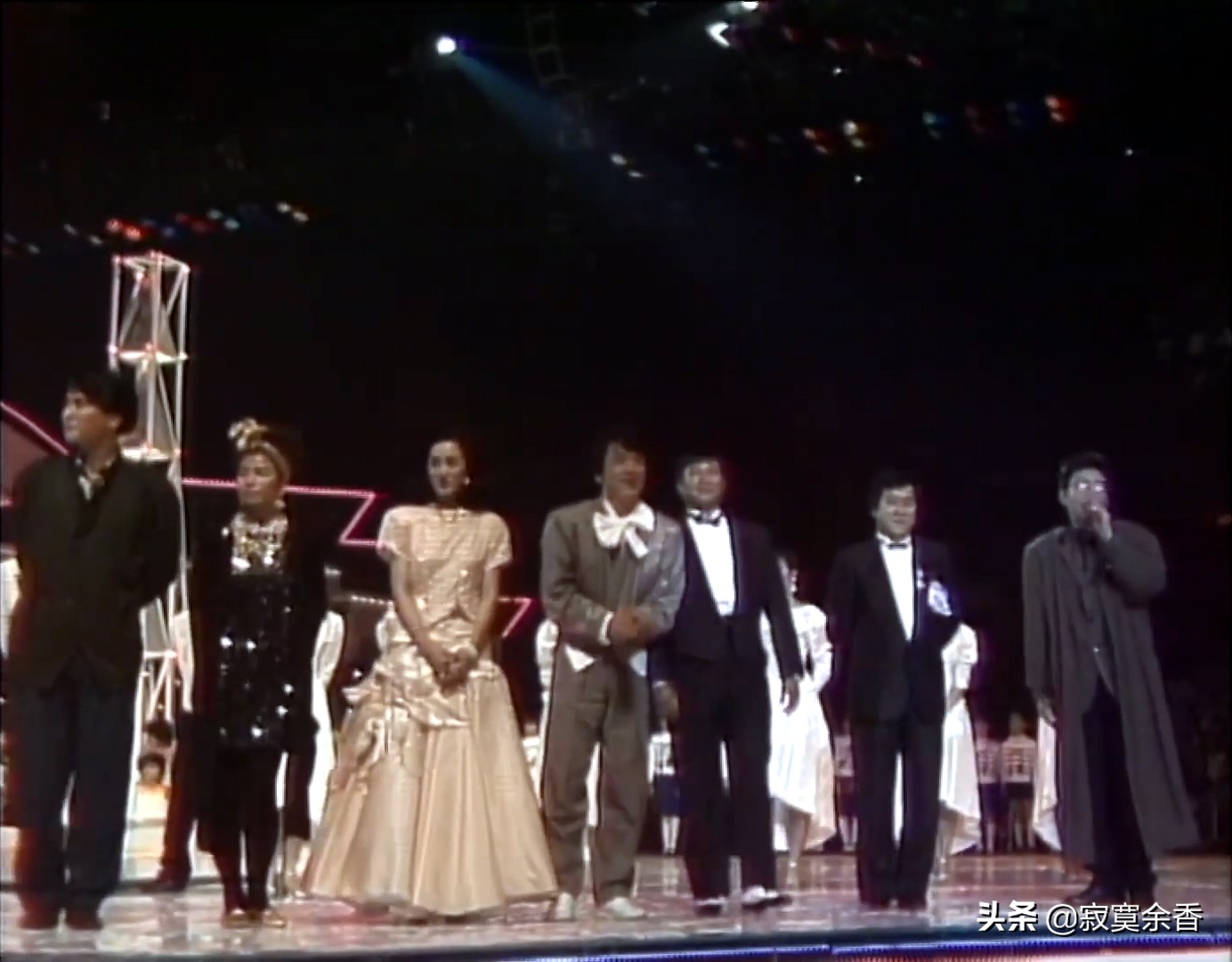 锁定85年群星劲歌荟萃,年轻时代的他们太惊艳太出彩了