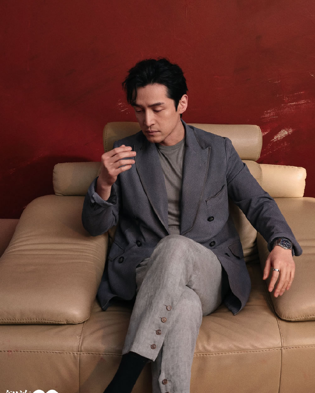 阿玛尼服饰档次高还是手表档次高,阿玛尼是什么档次手表