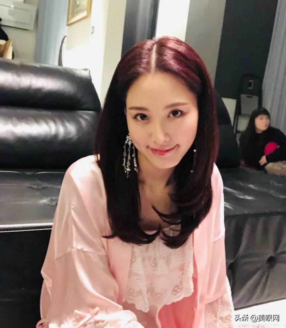 lisa短发发色有哪些 (lisa同款发色显白)