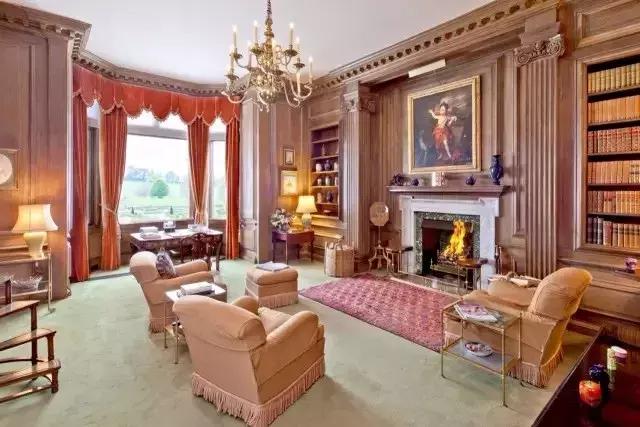 足球巨星c罗的别墅,梅西豪宅c罗豪宅