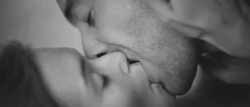 女人，让他欲罢不能的吻技攻略