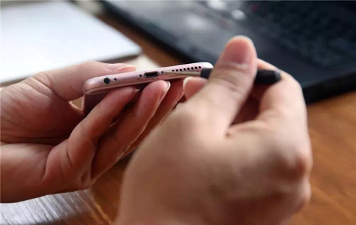 苹果6突然没声音变成耳机模式,苹果6来电没有声音了怎么回事