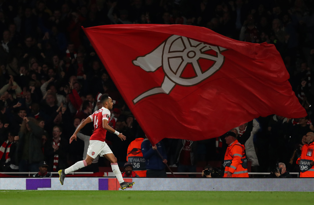 奥巴梅扬3射1传助枪手6球血洗对手,奥巴梅扬带领枪手拿到足总杯冠军